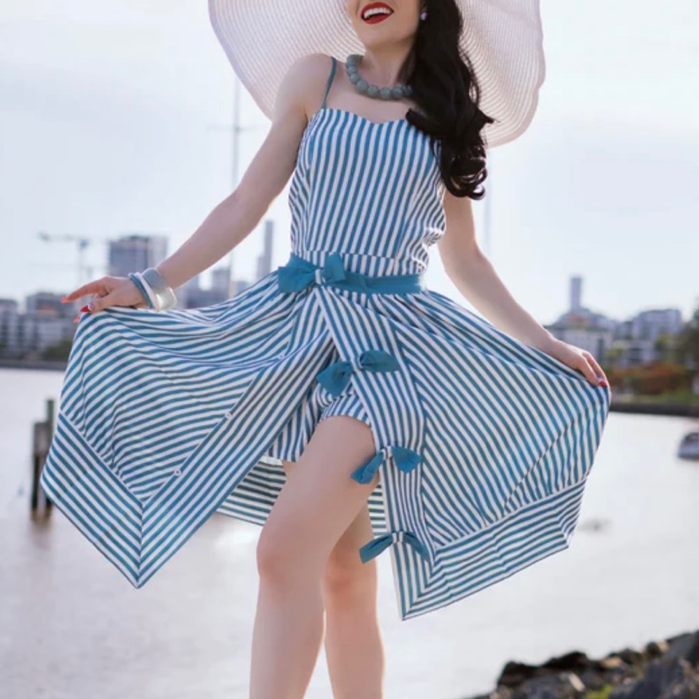 Retro-stage romper and skirt